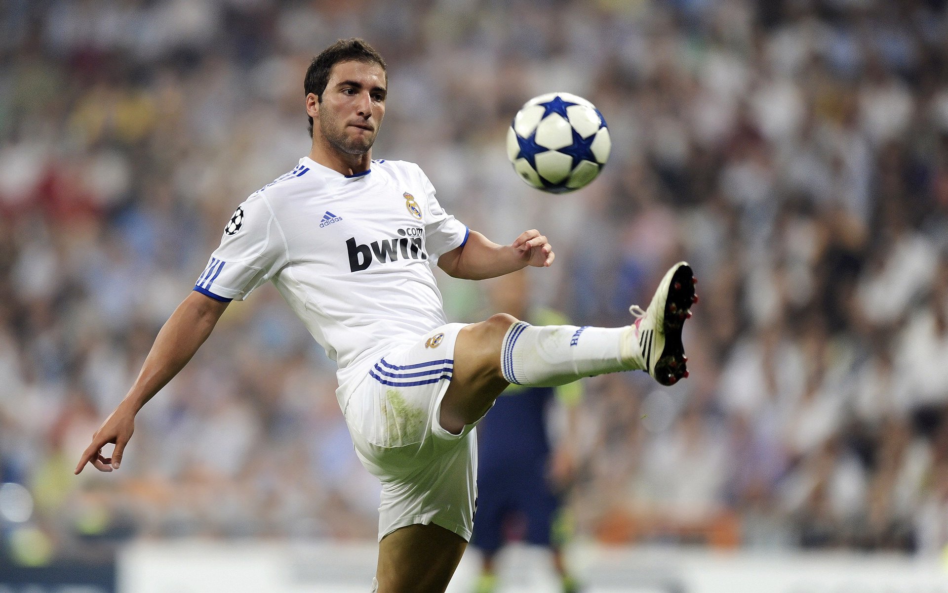 年度焦点之战,里昂强行终结丹麦童话